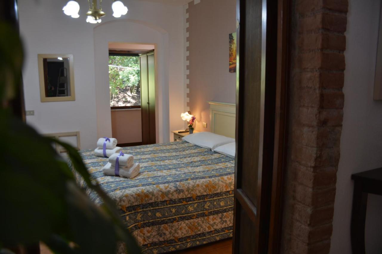 Paradiso Hotel 3*